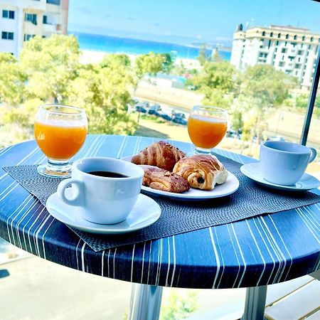 Modern Elegance With Sea Views In Central Tangier - Steps To Beach, Train And Attractions! 外观 照片