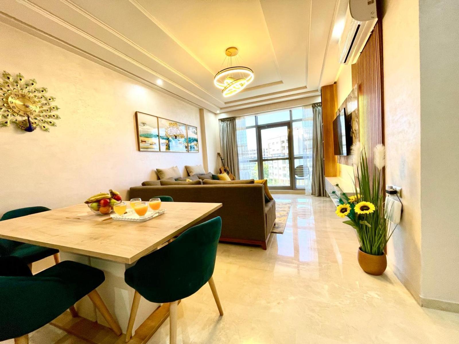 Modern Elegance With Sea Views In Central Tangier - Steps To Beach, Train And Attractions! 外观 照片