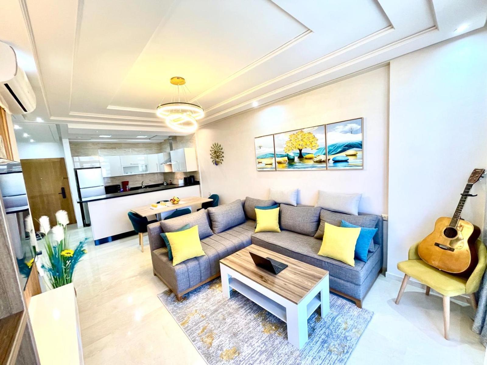 Modern Elegance With Sea Views In Central Tangier - Steps To Beach, Train And Attractions! 外观 照片