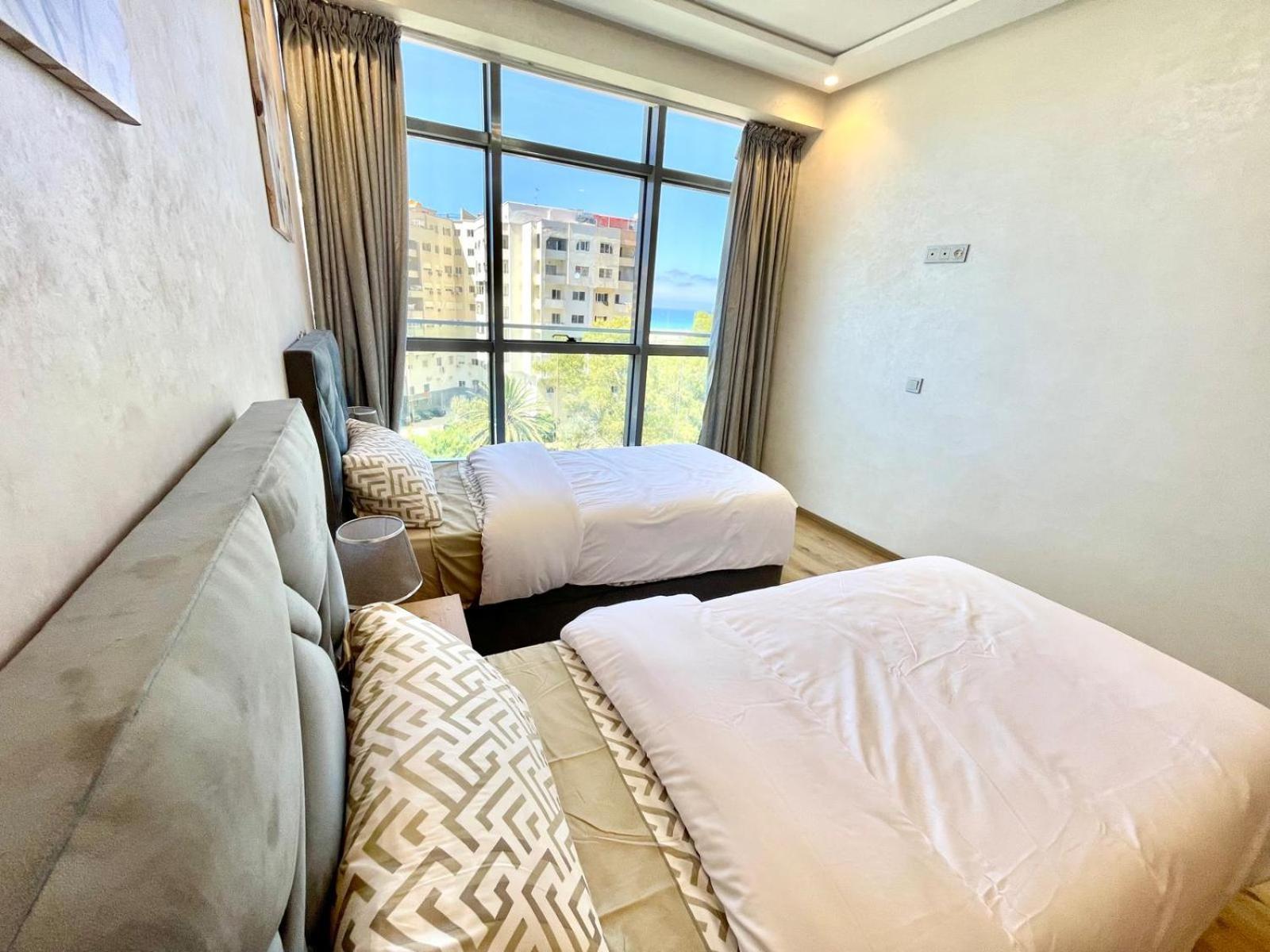 Modern Elegance With Sea Views In Central Tangier - Steps To Beach, Train And Attractions! 外观 照片