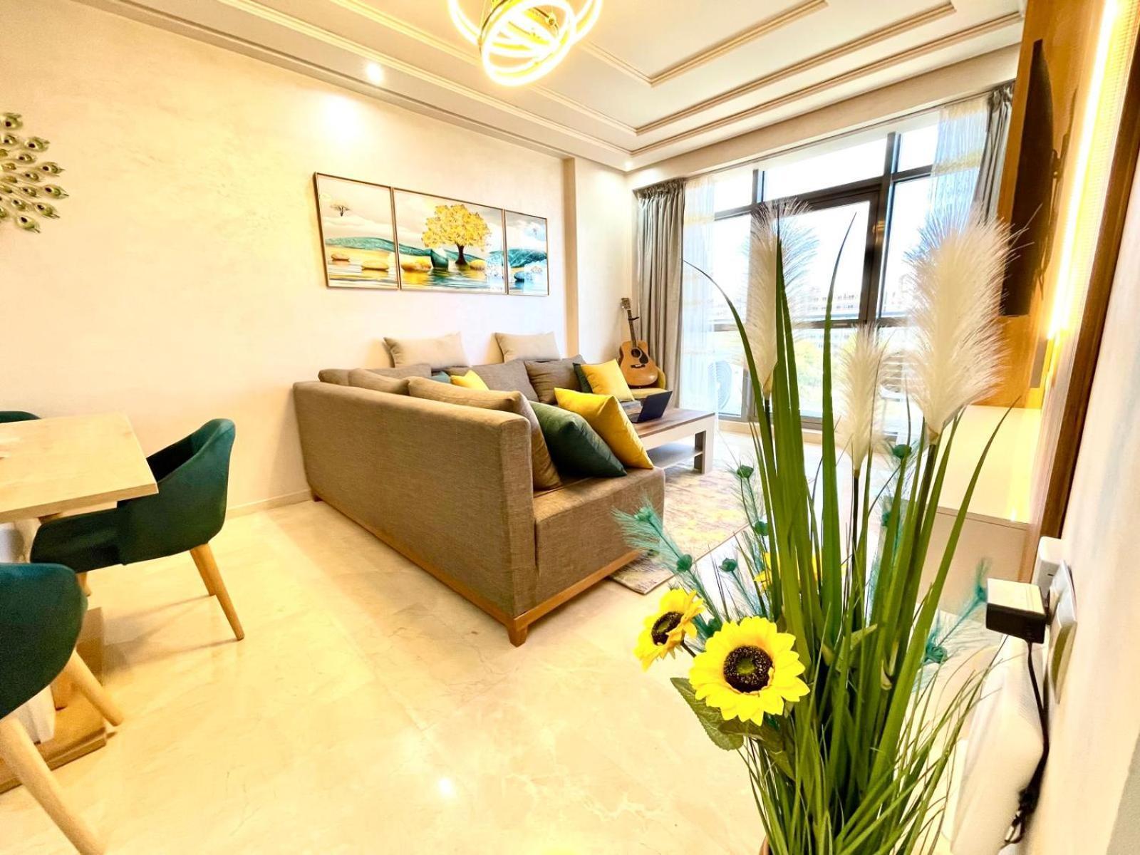 Modern Elegance With Sea Views In Central Tangier - Steps To Beach, Train And Attractions! 外观 照片