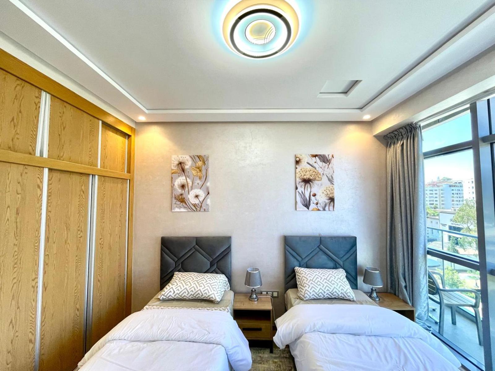 Modern Elegance With Sea Views In Central Tangier - Steps To Beach, Train And Attractions! 外观 照片
